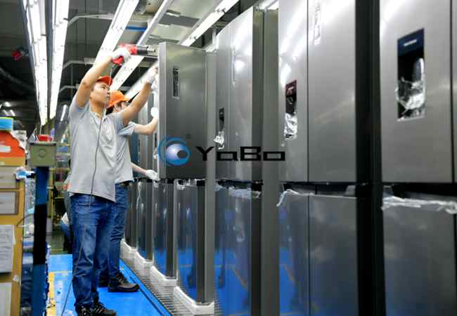 Refrigerator assembly line